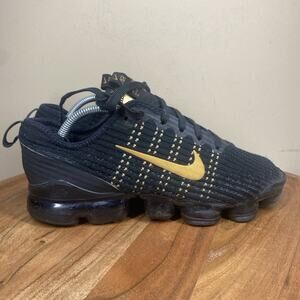 Nike Air VaporMax Flyknit 3 Womens Black And Gold Size 7.5 Shoes Sneakers